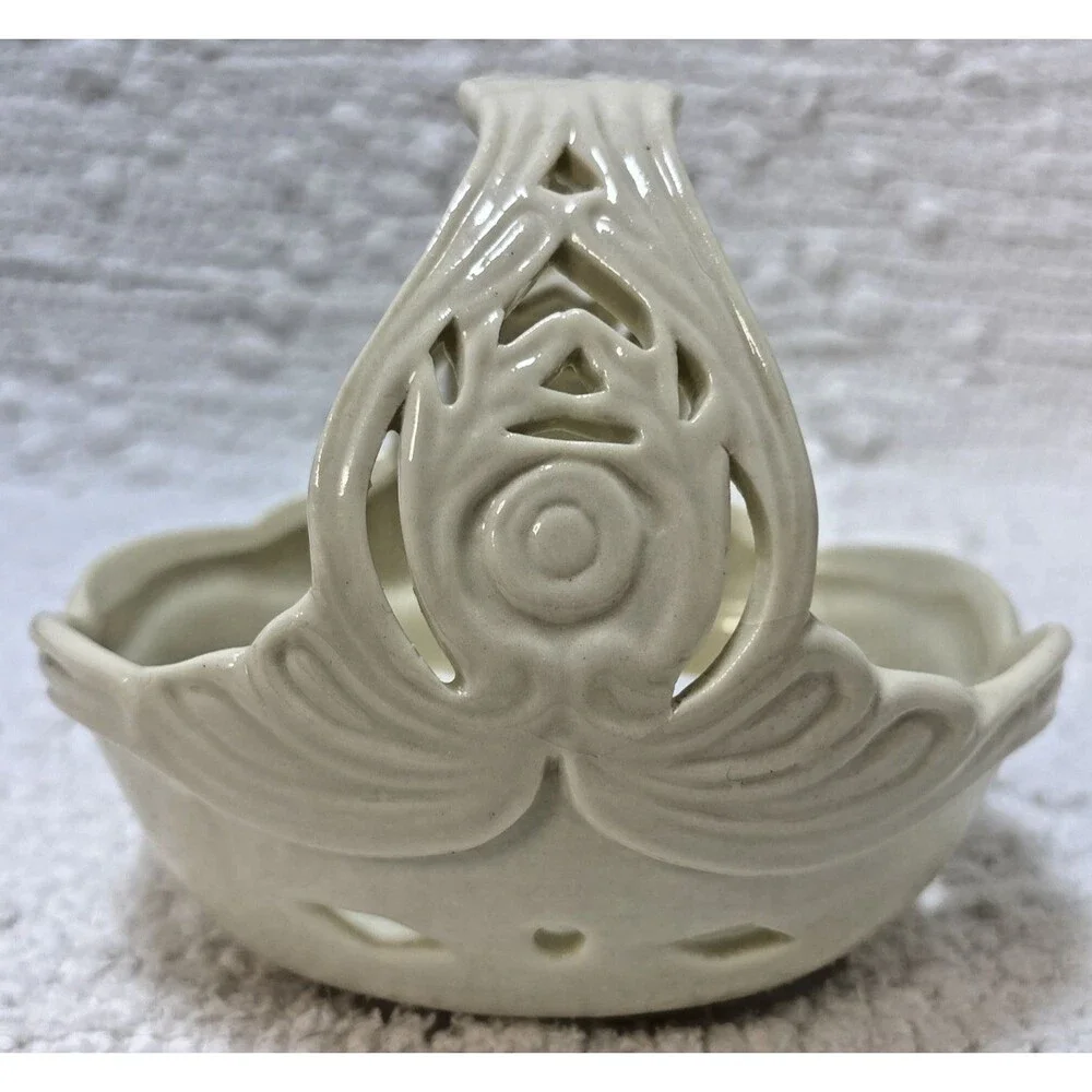Small White Ceramic Trinket Basket with Handle Ornate Filigee 5.5 x 4.5 inch
